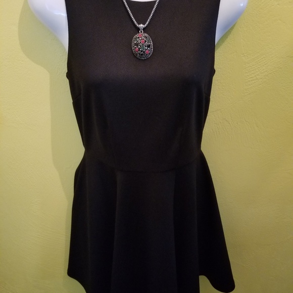 🔥🔥Jennifer Lopez little back dress - Picture 3 of 7